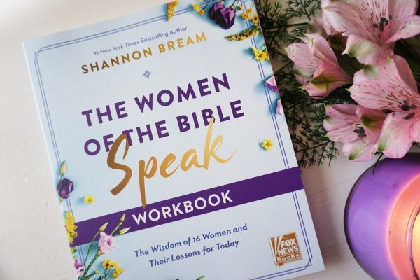 The Women of the Bible Speak Workbook: The Wisdom of 16 Women and Their Lessons for Today Discount